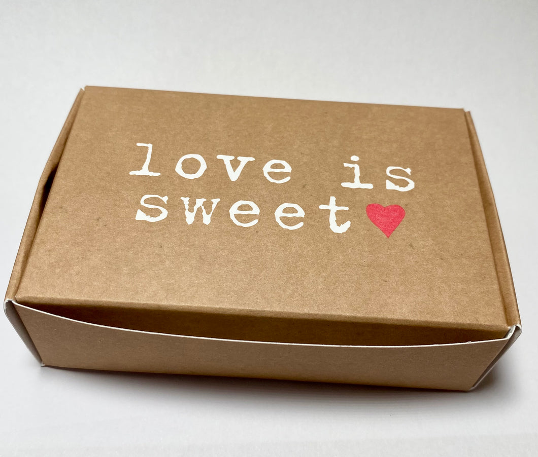 ‘Love Is Sweet’ Favour Box